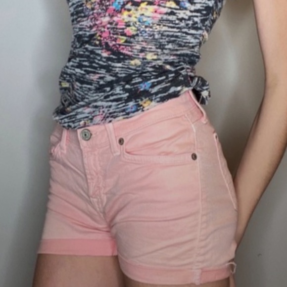 ⭐️2/$35⭐️ 7 For All Mankind Coral Mid-Rise Denim Shorts - Picture 2 of 6